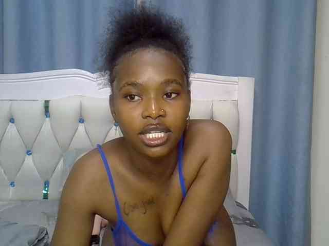 Prettyxoxo webcam