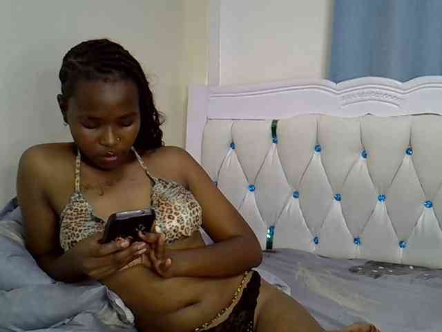 Prettyxoxo webcam