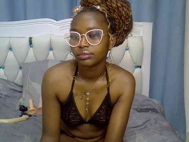 Prettyxoxo webcam