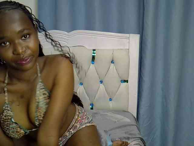 Prettyxoxo webcam