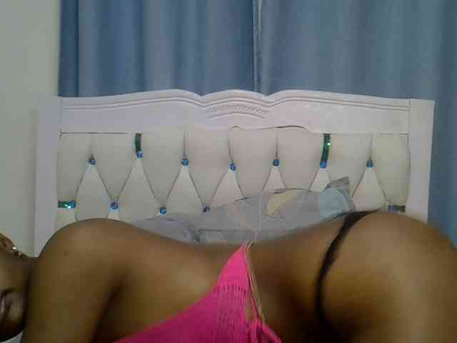Prettyxoxo webcam