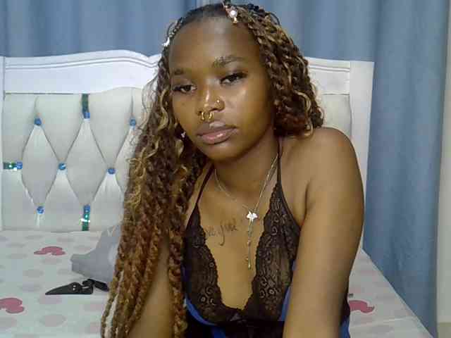 Prettyxoxo webcam