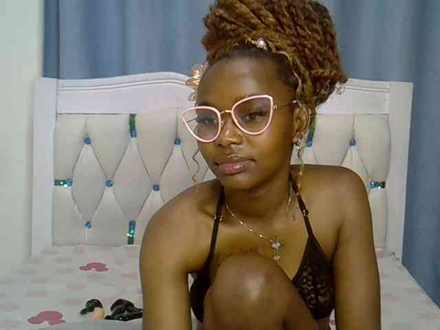 Prettyxoxo webcam