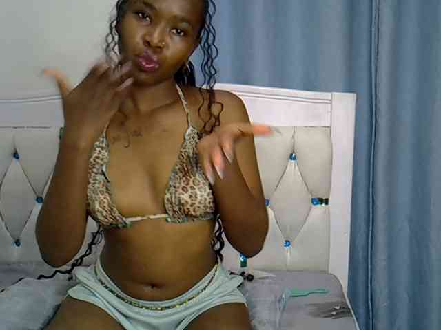 Prettyxoxo webcam