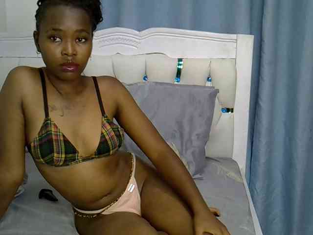 Prettyxoxo webcam