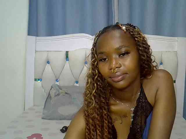 Prettyxoxo webcam