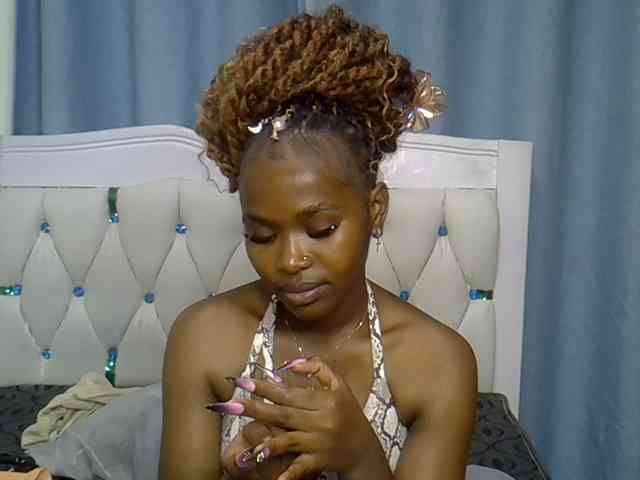 Prettyxoxo webcam