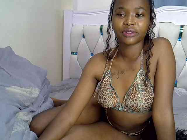 Prettyxoxo webcam