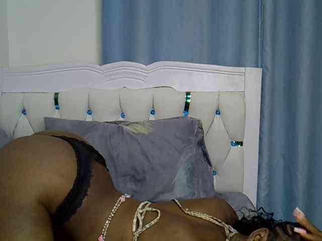 Prettyxoxo webcam