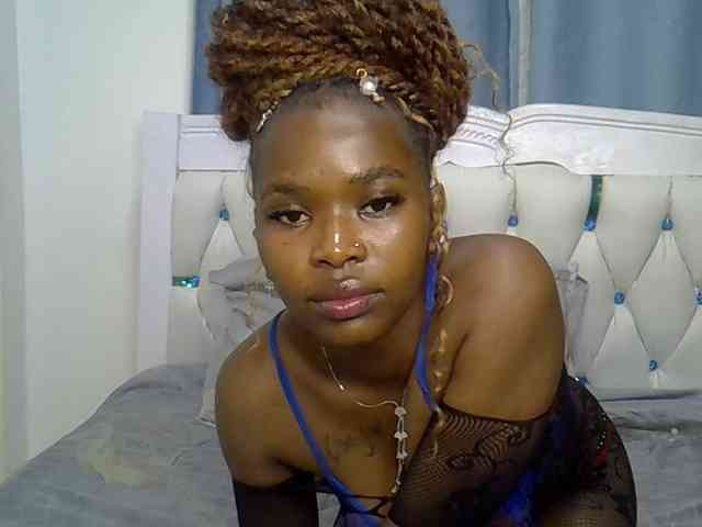 Prettyxoxo webcam
