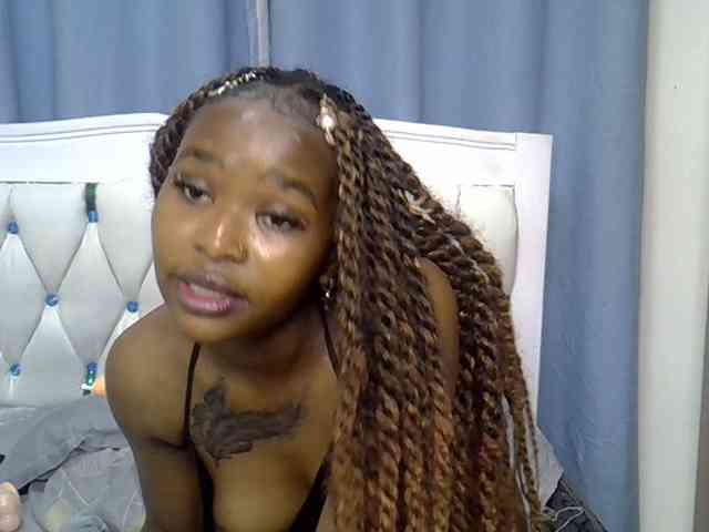 Prettyxoxo webcam