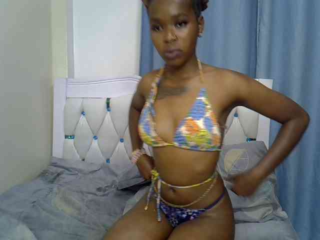 Prettyxoxo webcam