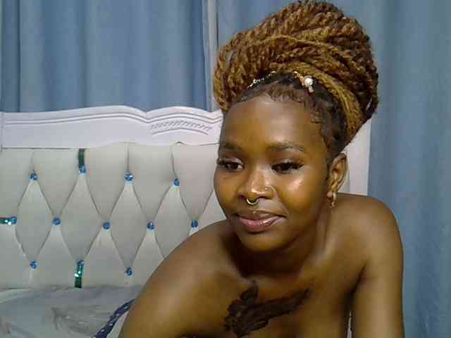 Prettyxoxo webcam