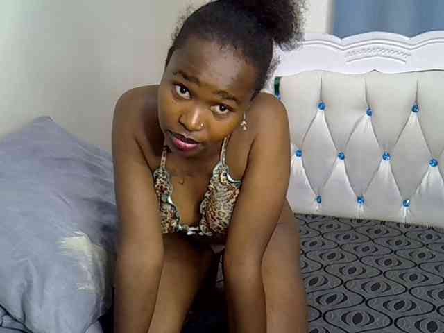 Prettyxoxo webcam