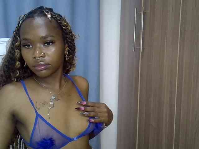 Prettyxoxo webcam