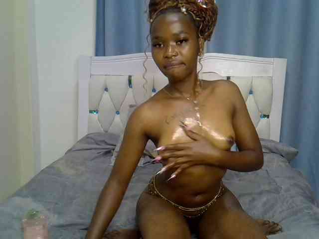 Prettyxoxo webcam