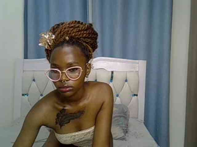 Model: Prettyxoxo