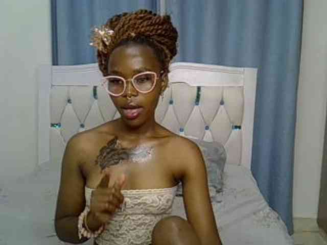 Prettyxoxo webcam