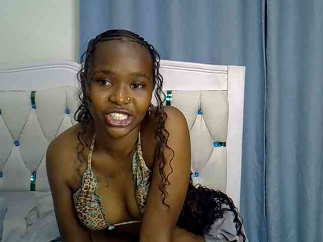 Prettyxoxo webcam