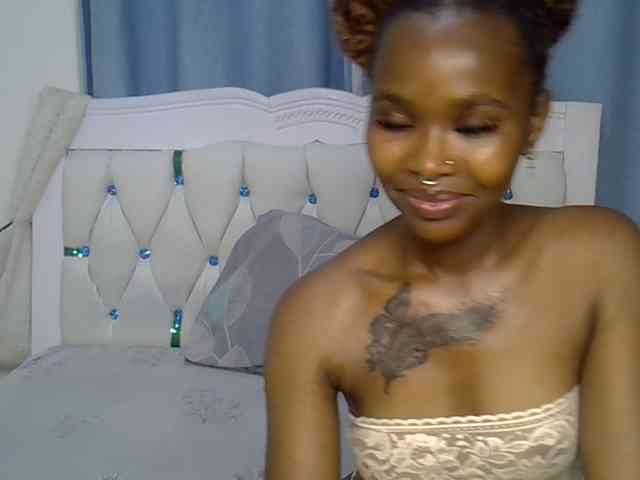 Prettyxoxo webcam