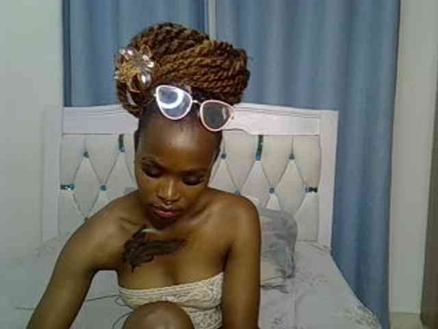 Prettyxoxo webcam