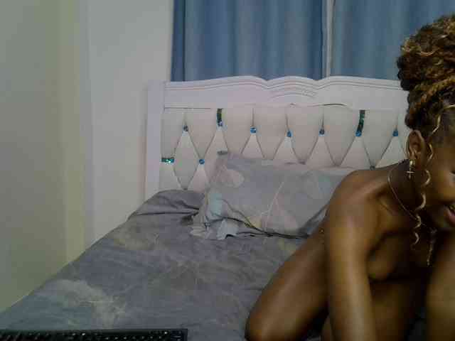 Prettyxoxo webcam