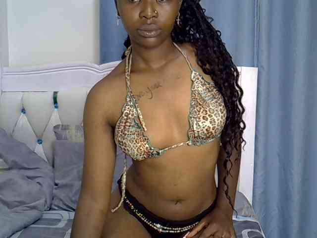 Prettyxoxo webcam