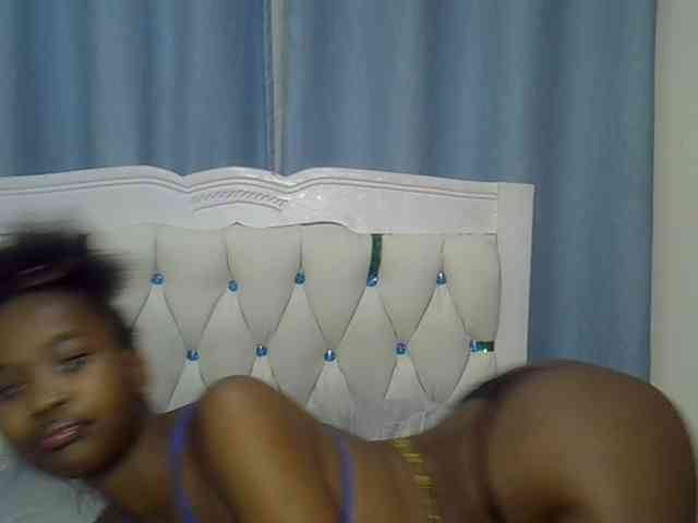 Prettyxoxo webcam