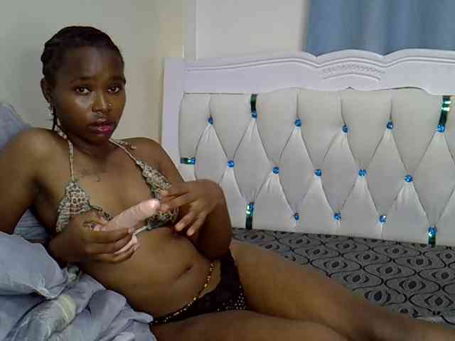 Prettyxoxo webcam