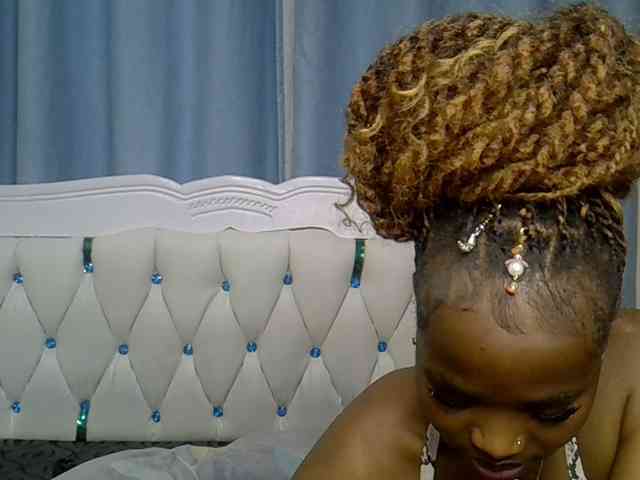 Prettyxoxo webcam