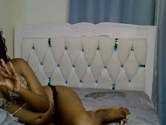 Prettyxoxo webcam