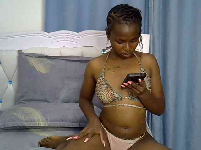 Prettyxoxo webcam