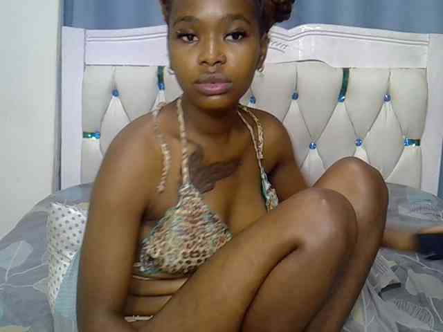 Prettyxoxo webcam