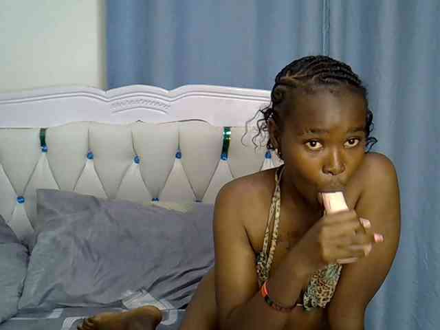 Prettyxoxo webcam