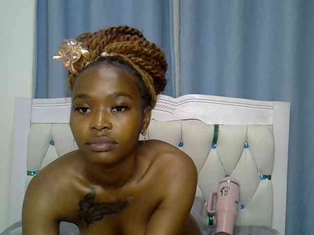 Prettyxoxo webcam