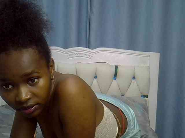Prettyxoxo webcam