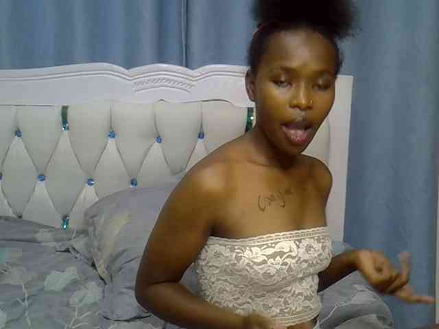 Prettyxoxo webcam