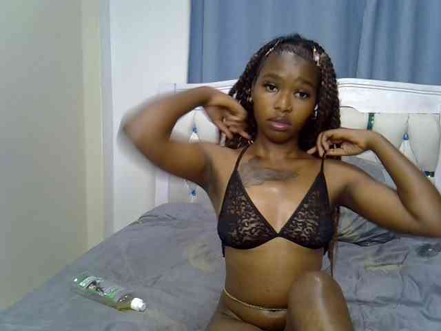Prettyxoxo webcam