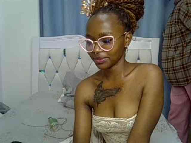 Prettyxoxo webcam