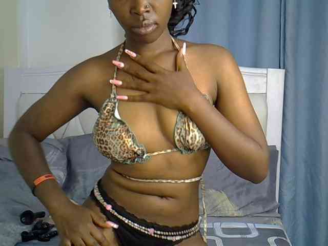 Prettyxoxo webcam