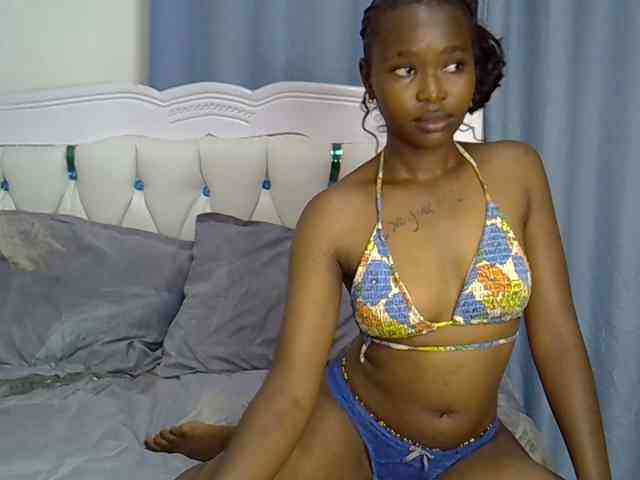 Prettyxoxo webcam