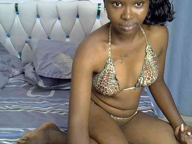 Prettyxoxo webcam
