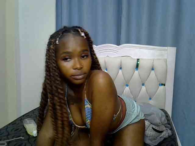 Prettyxoxo webcam