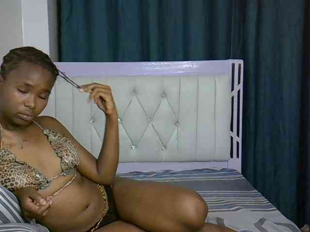 Prettyxoxo webcam