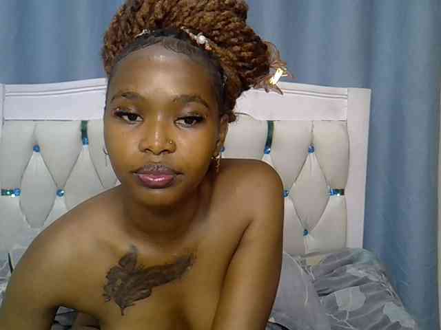 Prettyxoxo webcam