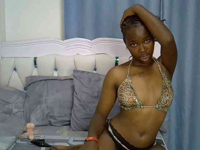 Prettyxoxo webcam