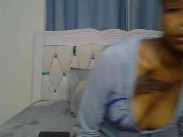 Prettyxoxo webcam
