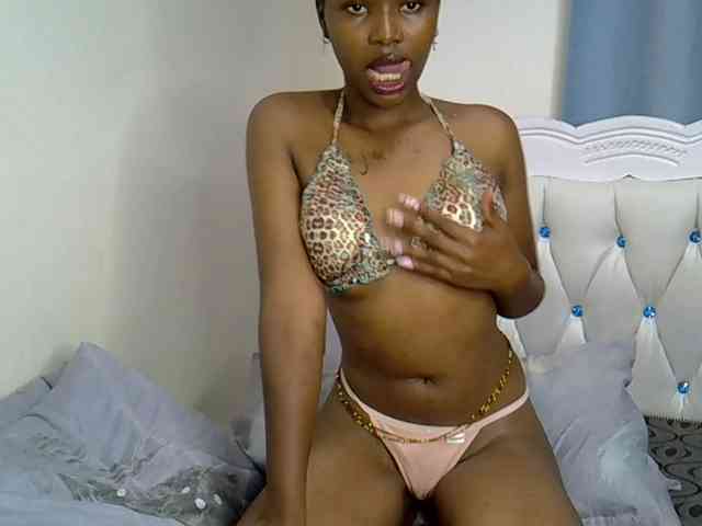 Prettyxoxo webcam