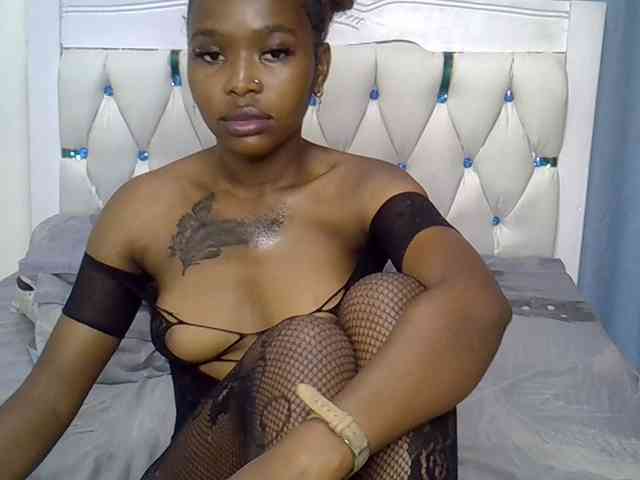 Prettyxoxo webcam