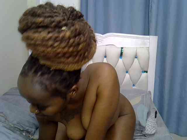 Prettyxoxo webcam